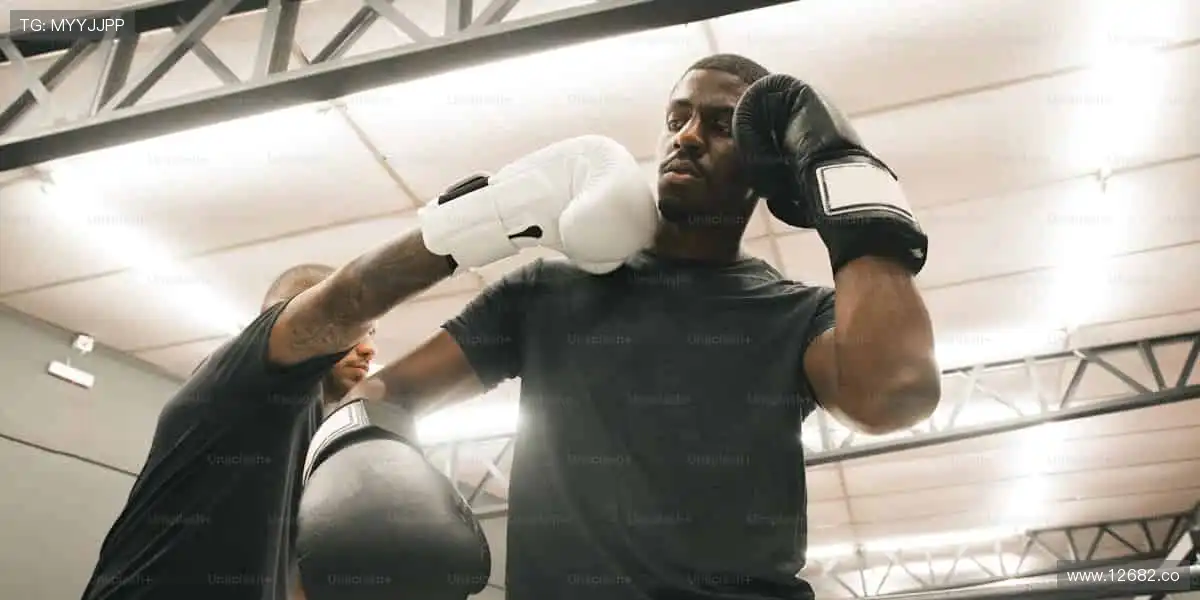 💻指尖滑动，实时掌控赛场风云！📡